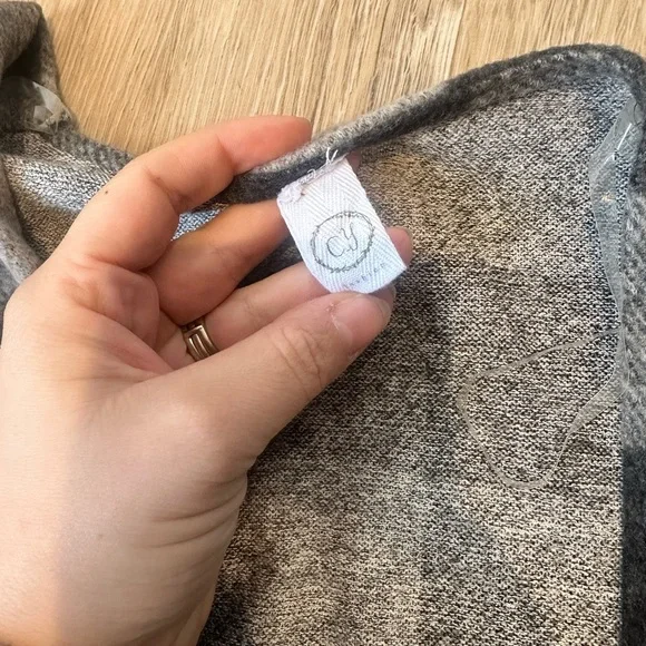 Plaid Open Front Cardigan - Picture 2 of 3